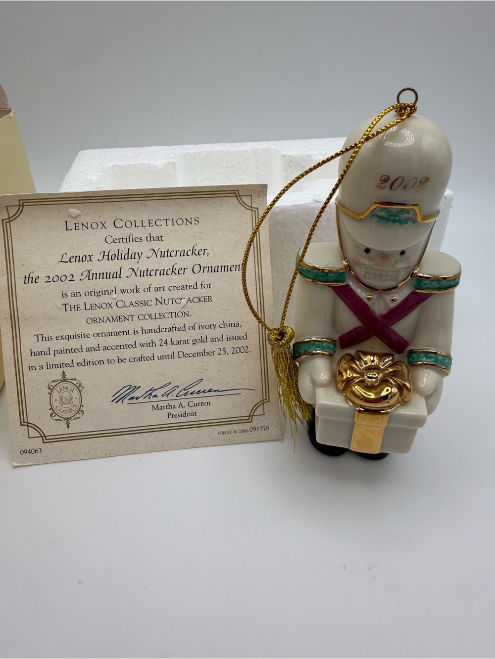 Lenox White & Gold 2002 Nutcracker Porcelain Ornament w/ Green & Burgundy Accent